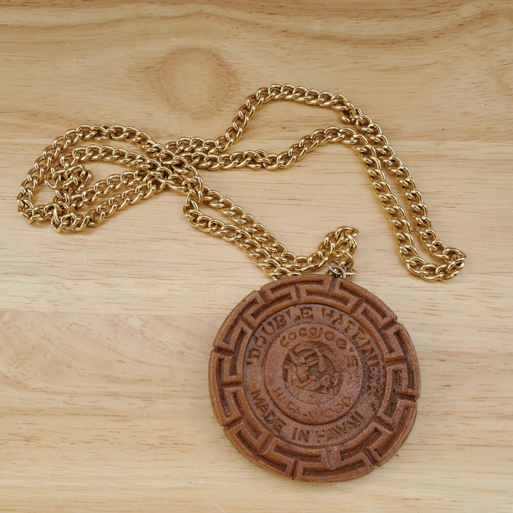 Coco Joes Hapa Wood Double Happiness Medallion Necklace Hawaii 1960s Kitsch MCM